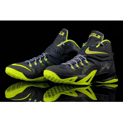 Nike Zoom LeBron Soldier VIII "ManetGrey" (070/magnet/volt/grau)