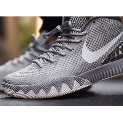 Kyrie 1 "Wolf Grey" (010/wolfgrau/blanco/negro)