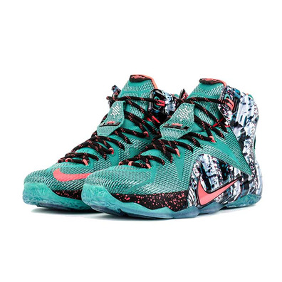 Lebron XII Weihnachten "Akron Birch" (363/grün smaragd/dunkel/hyperponche)