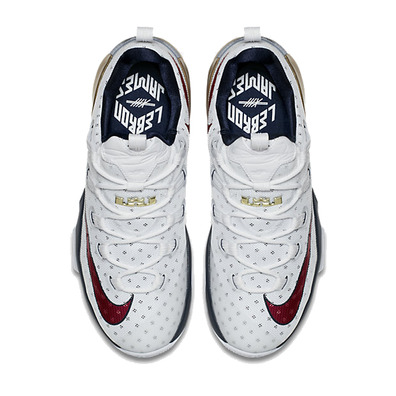 Lebron XIII Low "USA" (164/white/Universität rot/obsidian)