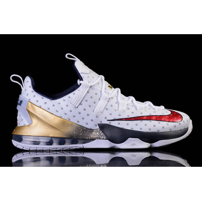 Lebron XIII Low "USA" (164/white/Universität rot/obsidian)