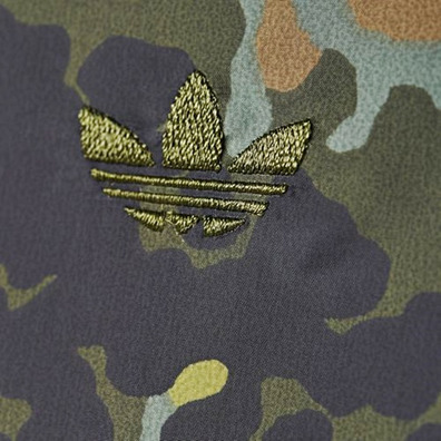 Original Adidas Cortavientos Camouflage (multicolor)