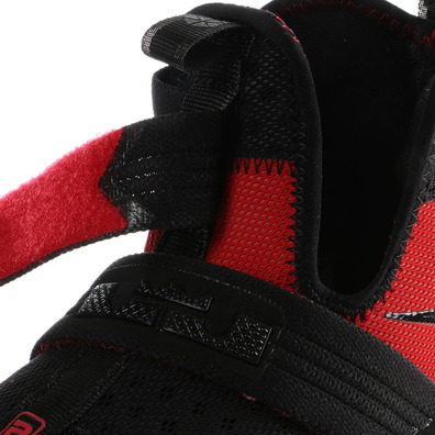 Lebron Soldier 10 "Chicago" GS (006/black/university red)