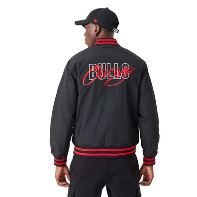 Neue Era NBA Chicago Bulls NBA Script Bomberjacke