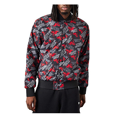 Neue Era NBA Chicago Bulls Team Alle Over Print Bomber Jacket