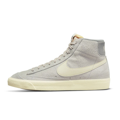 Nike Blazer Mid \\'77 Premium