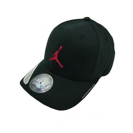 Gorra Jordan Classic passt wie (012 negra/rojo)