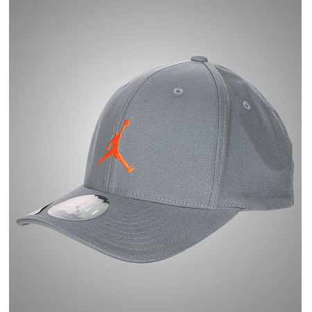 Jordan Gorra Classic passt wie (065/grau)