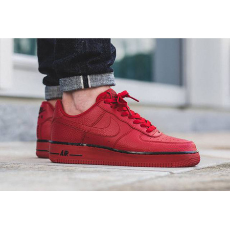 Luftwaffe 1 Low "Gym Red" (627/Gym rot/Gym rot)