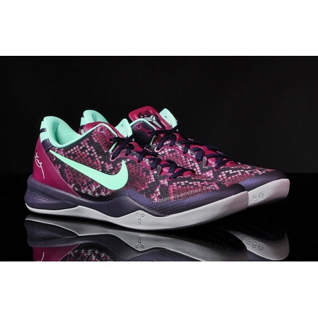 Kobe 8 System "Pit Viper" (502/purpleday/verdeclaire)