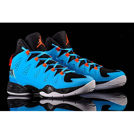 Jordan Melo M10 "Powder Blue" (407/celeste/blanco/naranja)