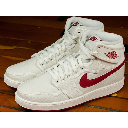 Air Jordan 1 Ko High Og "Timeless Canvas" (102/sail/varsity rot)