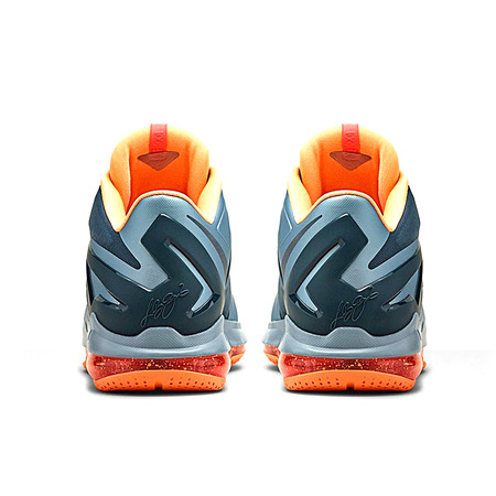 Air Max Lebron XI Low "Magneta" (002/gris/naranja)