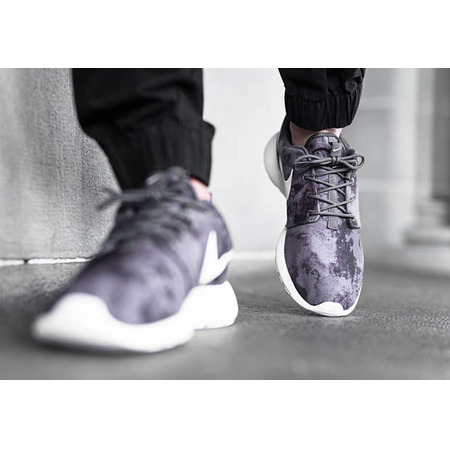 Nike Roshe One Print (017/darkgrey/blanco/grau)