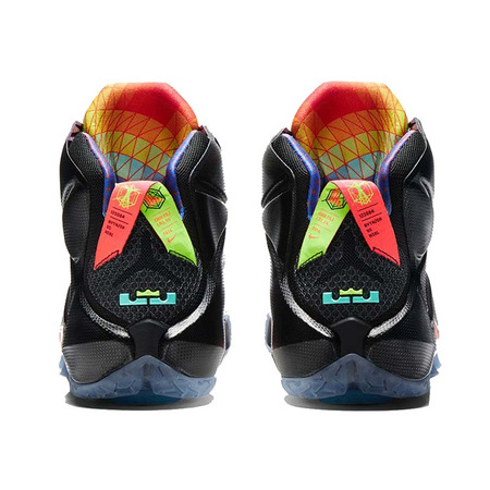 Lebron XII "Daten" (068/negro/crimson)