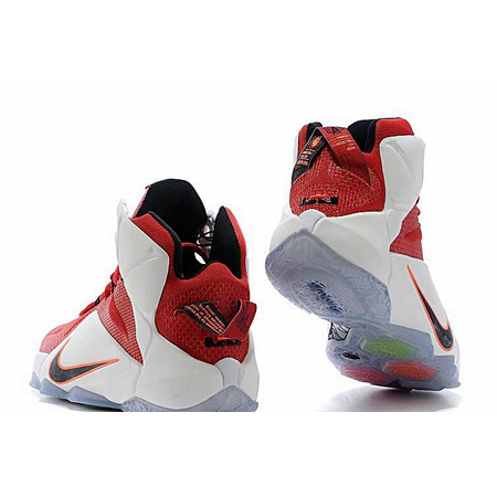 Lebron XII "Herz eines Löwen" (601/Universität rot/blanco)