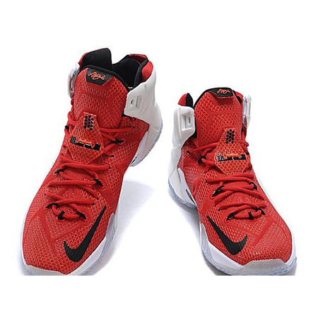 Lebron XII "Herz eines Löwen" (601/Universität rot/blanco)