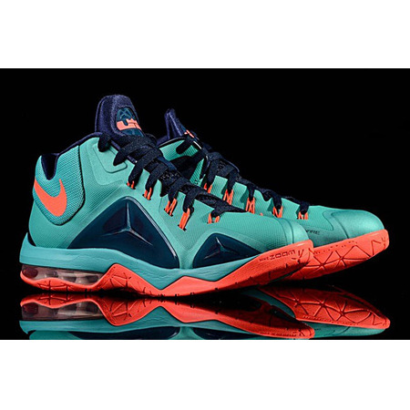 Lebron Botschafter VII "Sea Green" (484/turquesa/hot lava/navy)