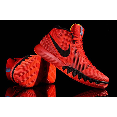 Kyrie 1 "Tiger" (606/carmesi/rojo Universität/schwarz)