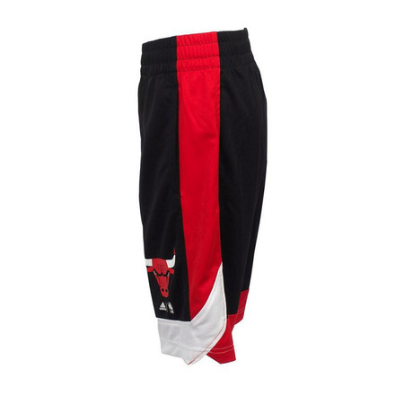 Adidas NBA Short Junior Winter Hoops Chicago Bulls (negro/rojo/blanco)