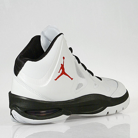 Jordan Play In diesen II (101/blanco/rojo/negro)