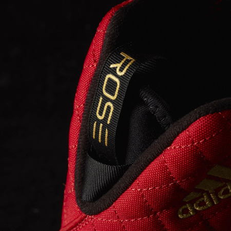 Adidas D Rose Dominate "Deadpool" (rot/schwarz/gold)