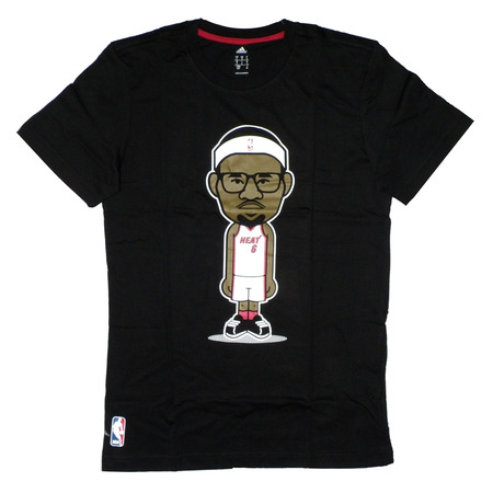 Adidas NBA Caricature James Tee Herren (schwarz)