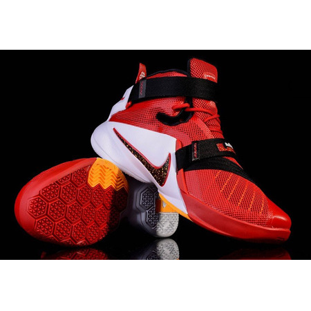 Nike Zoom LeBron Soldier 9 "Darius Adams " (606/Universität rot/schwarz/weiß)