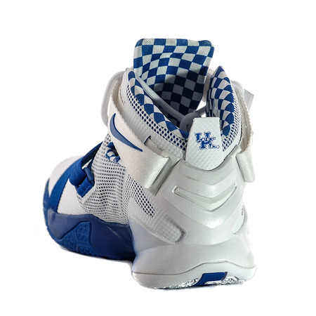 Lebron Soldier IX Premium "Kentucky" (104/white/silber/gym royal)