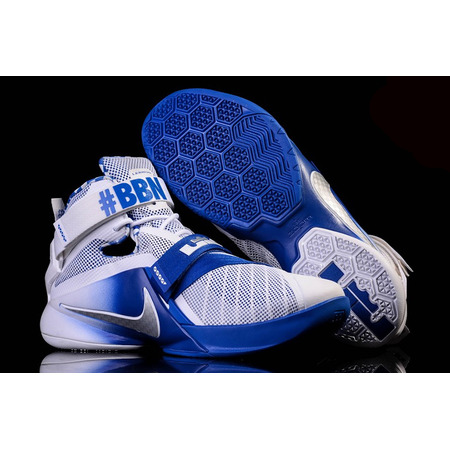 Lebron Soldier IX Premium "Kentucky" (104/white/silber/gym royal)