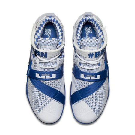 Lebron Soldier IX Premium "Kentucky" (104/white/silber/gym royal)