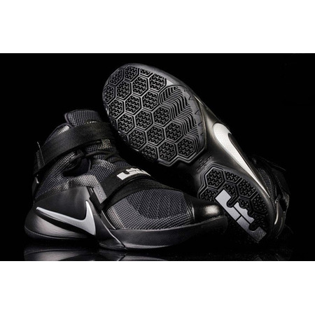 Nike Zoom LeBron Soldier 9 "Dark Knight" (001/negro/plata)