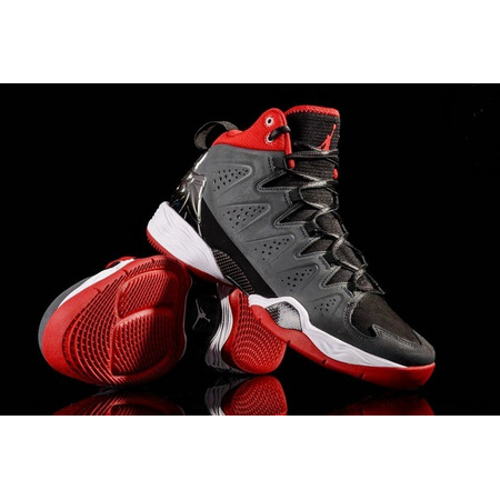 Jordan Melo M10 "Bulls Edition" (002/antracita/rojo/blanco)