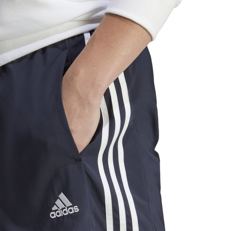 ERWEITERUNG Essentials Chelsea 3-Stripes Shorts