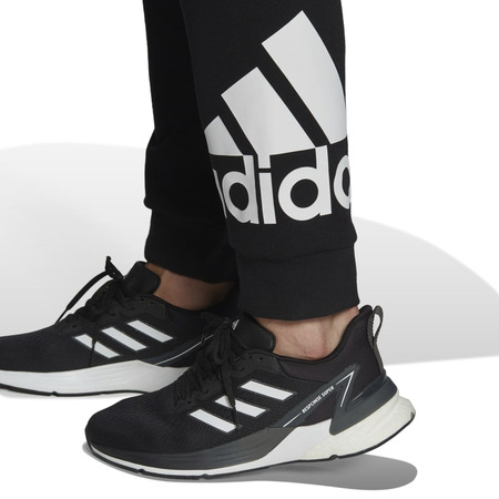 Adidas Essentials Fleece Tapered Cuff Pant Logo "Schwarz"