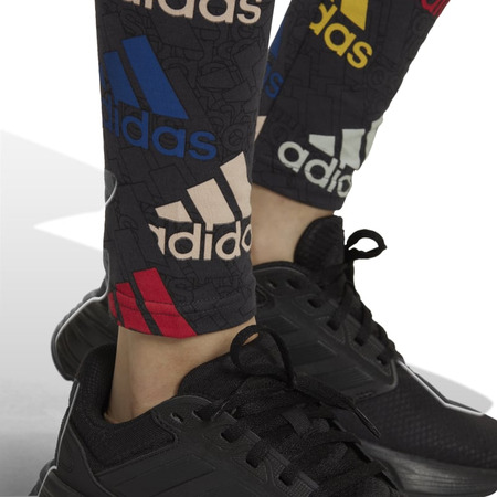 Adidas Essentials Mehrfarbiges Logo (Carbon)