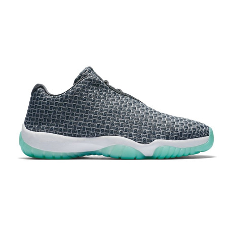 Jordan Air Future Low "Emerald Rise"