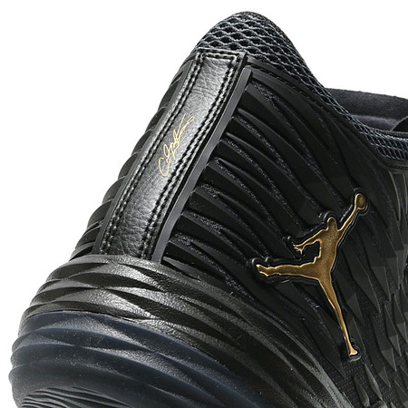 Jordan Melo M13 "Goldener Drachen" (004/schwarz/gold)