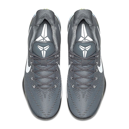 Kobe A.D. "Grey Wolf" (010/cool grau/weiß)