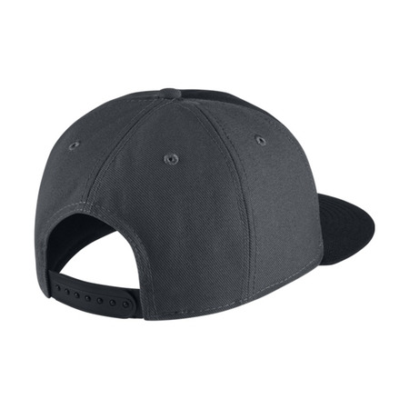 Kyrie True 4 Snapback (010/schwarz/grau/weiß)