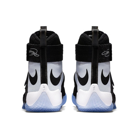 LeBron Soldier 10 SFG "Tag und Nacht" (001/schwarz/schwarz/weiß)