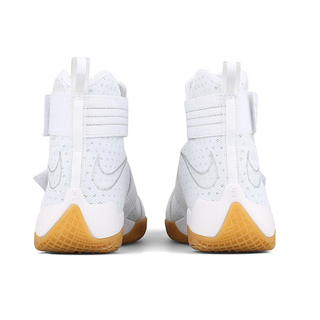 LeBron Soldier 10 SFG "Steed" (101/weiß/metallic silver/white)