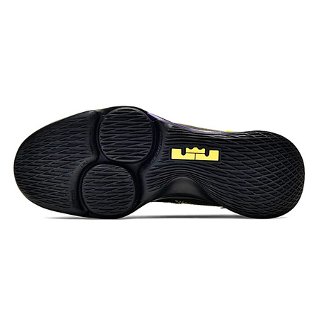 LeBron Witness 4 \\'Black Lakers\ \'