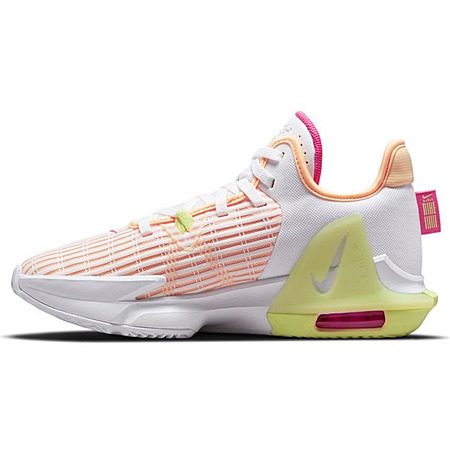 LeBron Witness 6 "Liebe Farbe"