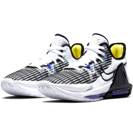 LeBron Witness 6 "Der Jäger"