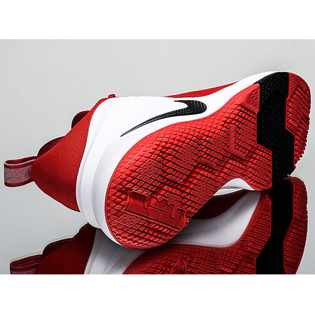 Lebron Zoom Witness "Red Beam" (600/red/white/crimson/black)