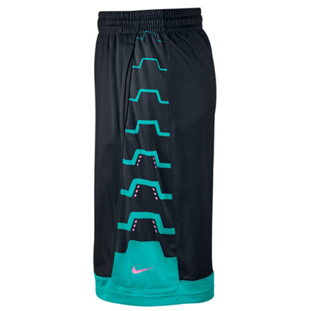 LeBron Driven Short (011/negro/esmeralda)