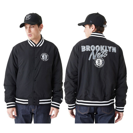 Neue Era NBA Brooklyn Nets Team Script Bomber Jacke