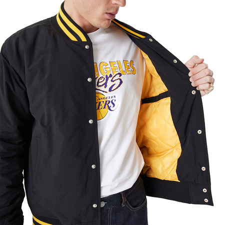 Neu Era NBA L.A. Lakers Team Script Bomber