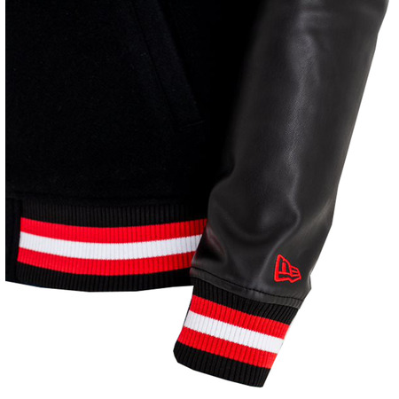 Neu Era NBA Team Chicago Bulls Logo Varsity Jacke